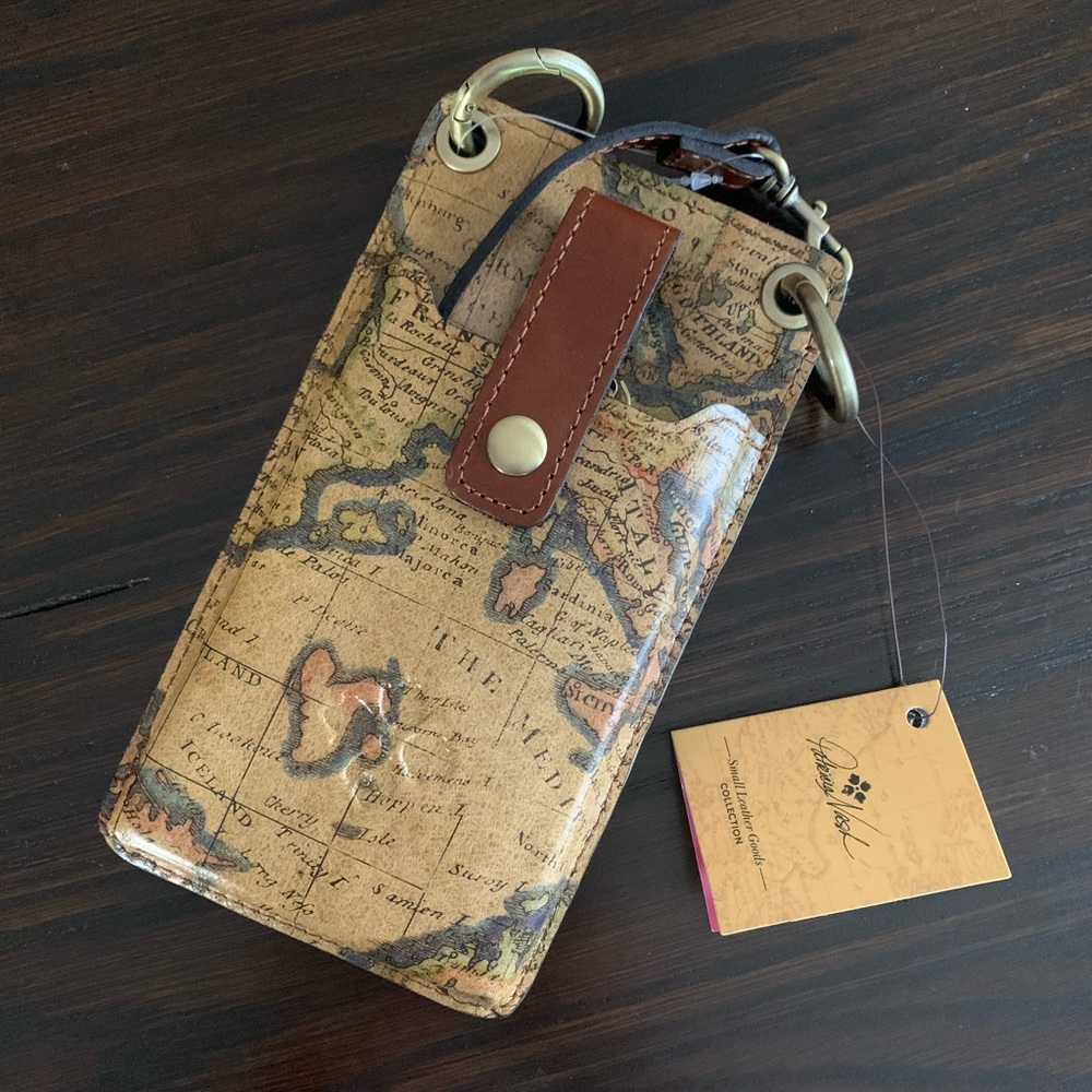 Farleigh phone crossbody